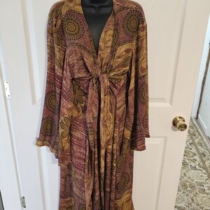 Kantha Bae Spell Bound Bohemian Floral Kimono Free Size